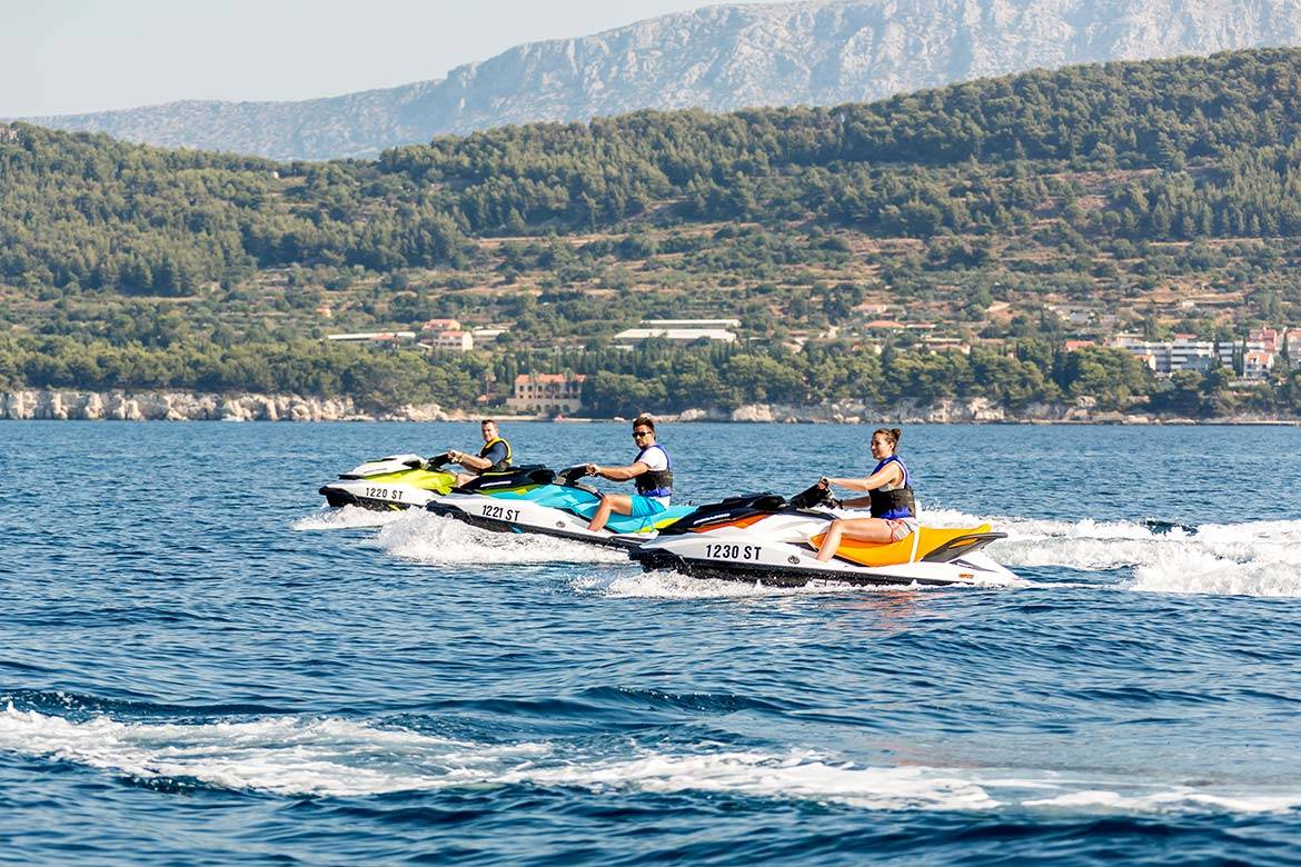 Jet Ski   Hen Croatia