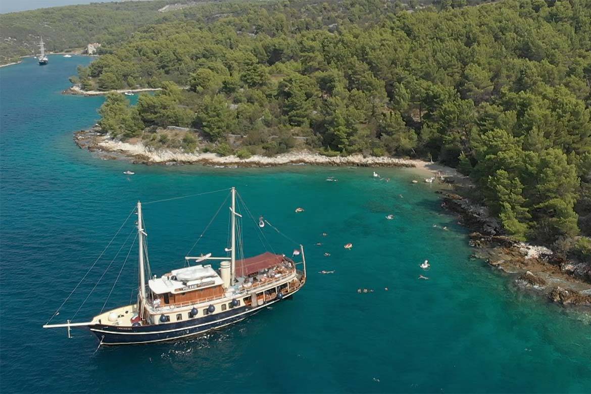 sailing cruise srag croatia 6