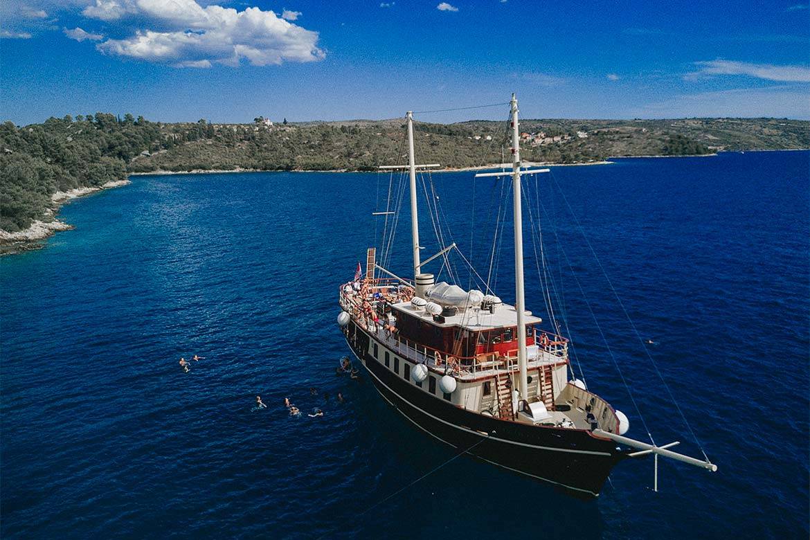 sailing cruise srag croatia 7