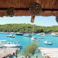 Sailing trip to Pakleni islands   Hen Croatia