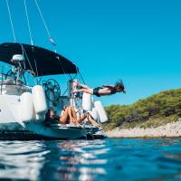 Sailing trip to Pakleni islands   Hen Croatia
