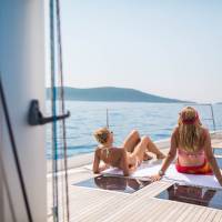 Sailing trip to Pakleni islands   Hen Croatia