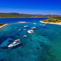 Sailing trip to Pakleni islands   Hen Croatia